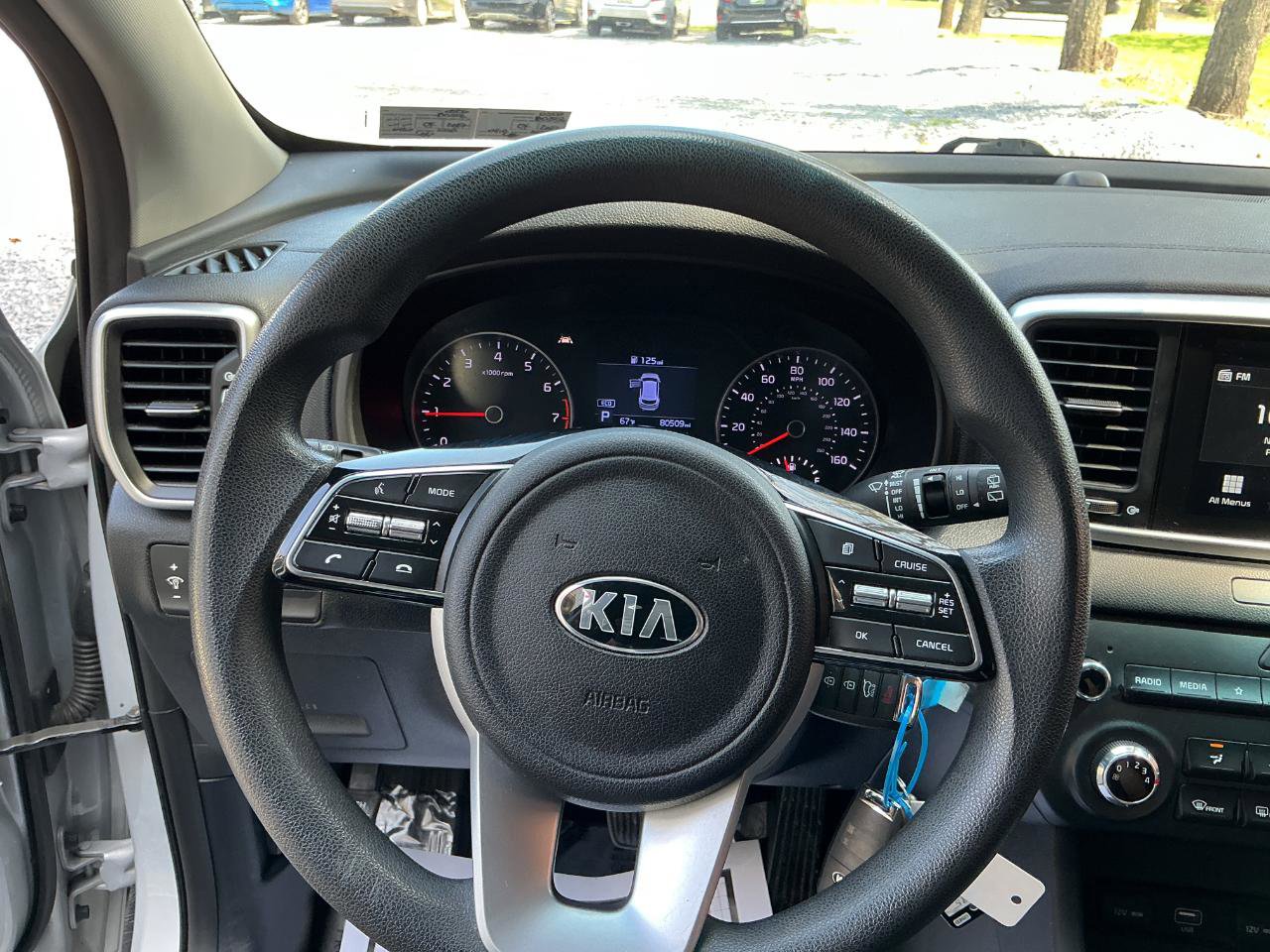 Used 2020 Kia Sportage LX image 11