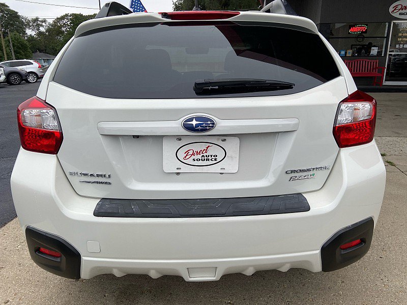 Used 2017 Subaru Crosstrek 2.0i Premium w/ Moonroof Package AWD/4WD image 4