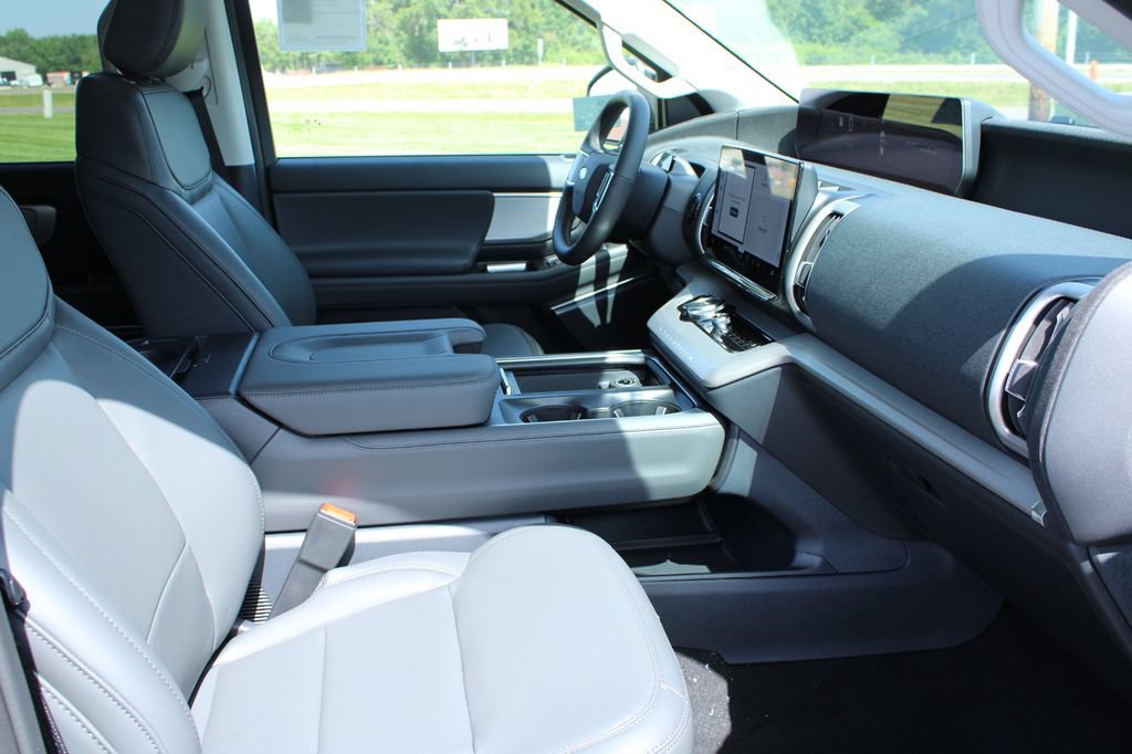 New 2027 Ford Expedition Active AWD/4WD image 38