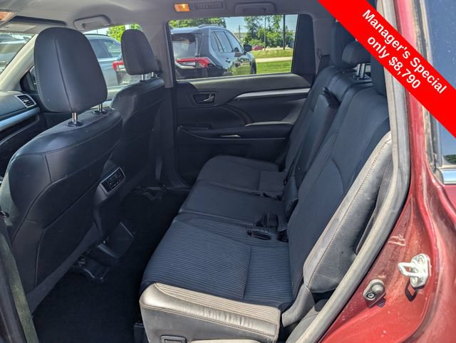 Used 2015 Toyota Highlander Plus AWD/4WD image 9