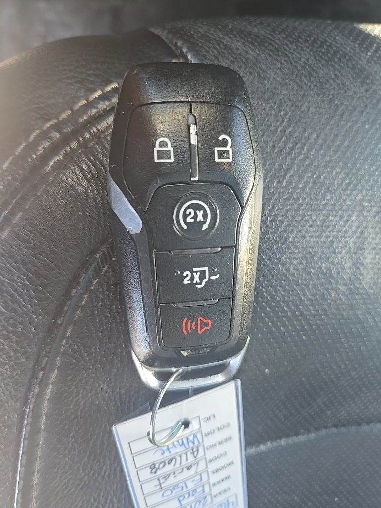 Used 2015 Ford F150 Lariat image 45