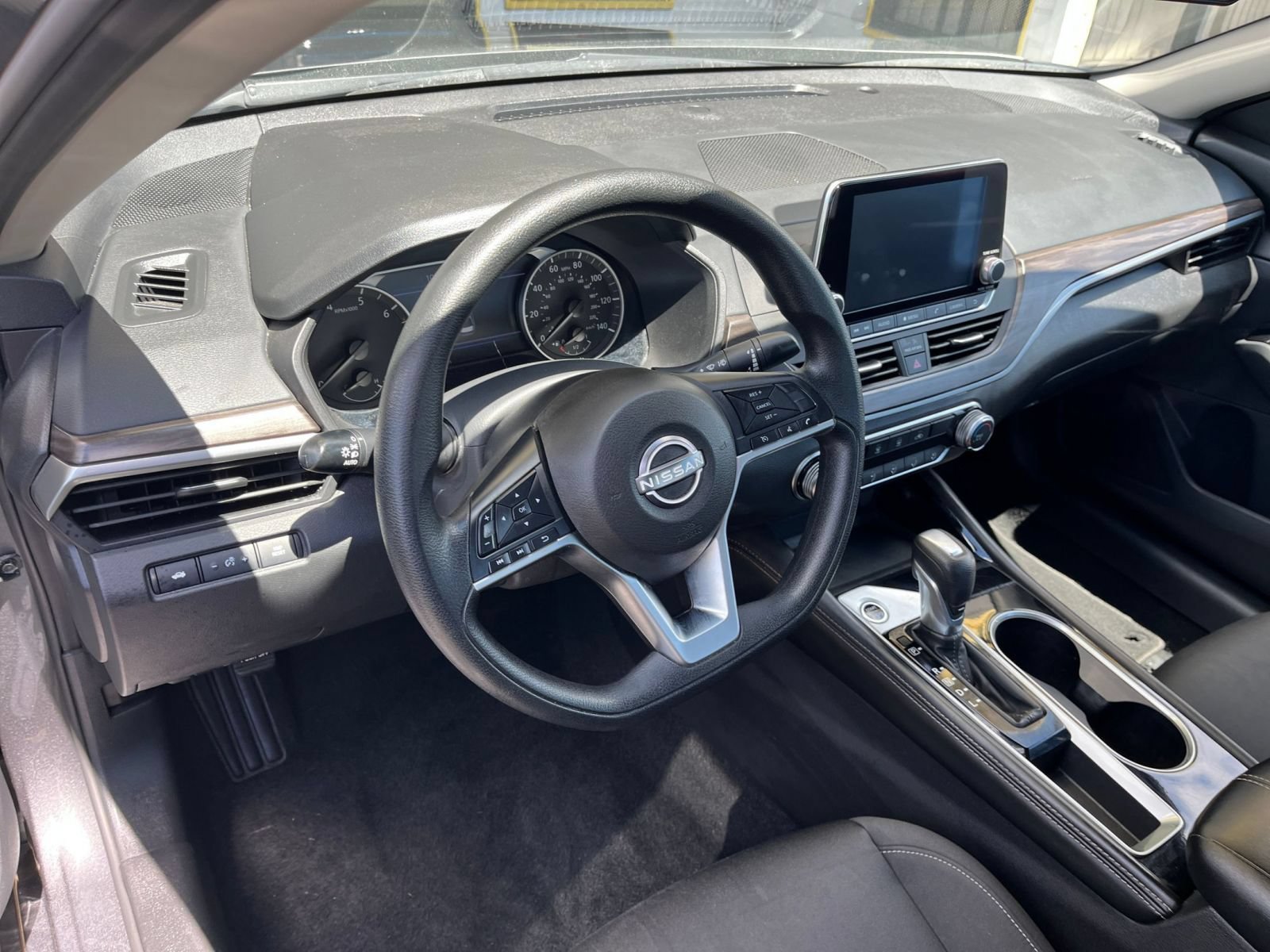 Used 2023 Nissan Altima 2.5 SV FWD image 27