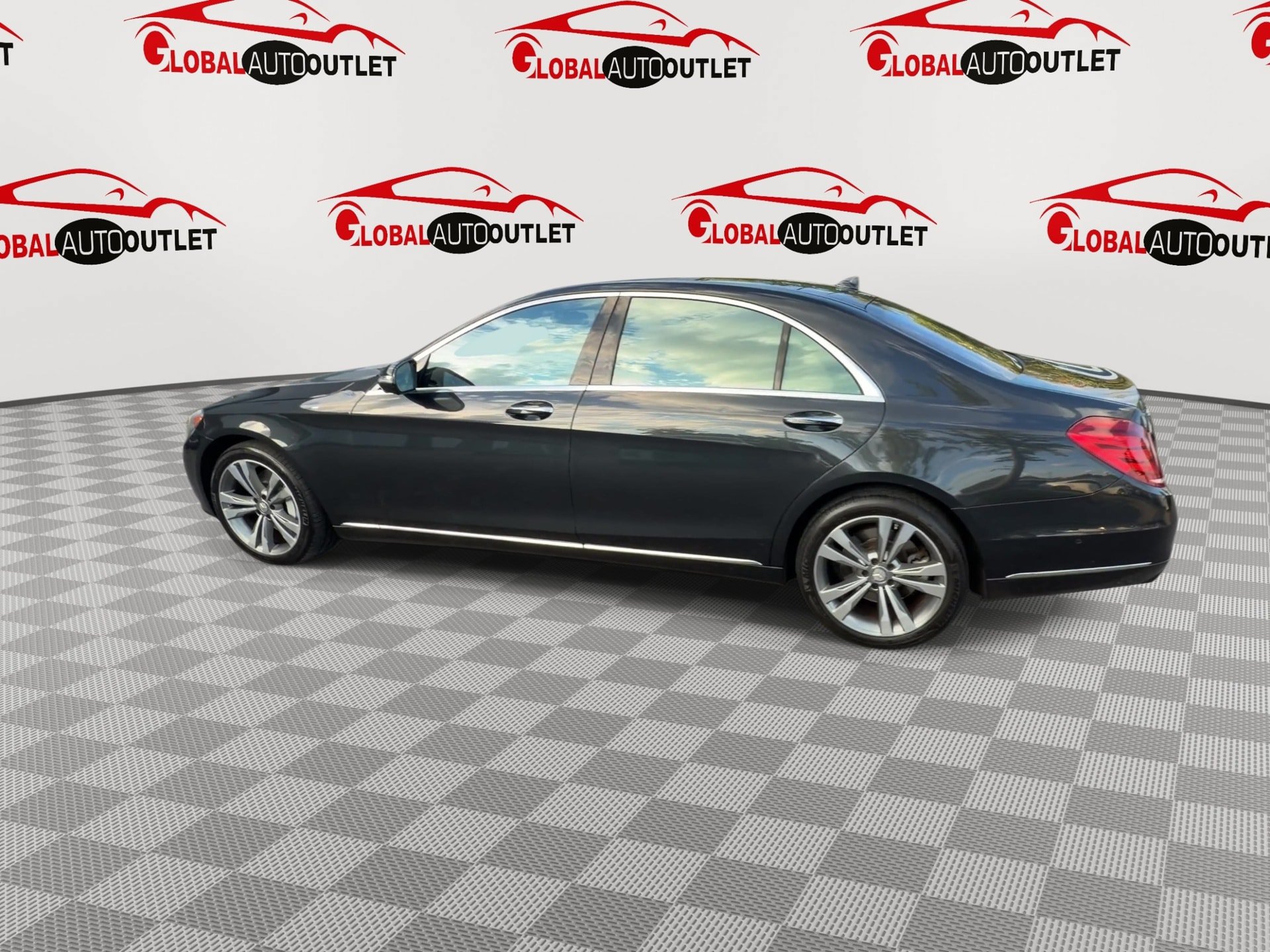 Used 2016 Mercedes-Benz S 550 4MATIC Sedan image 6