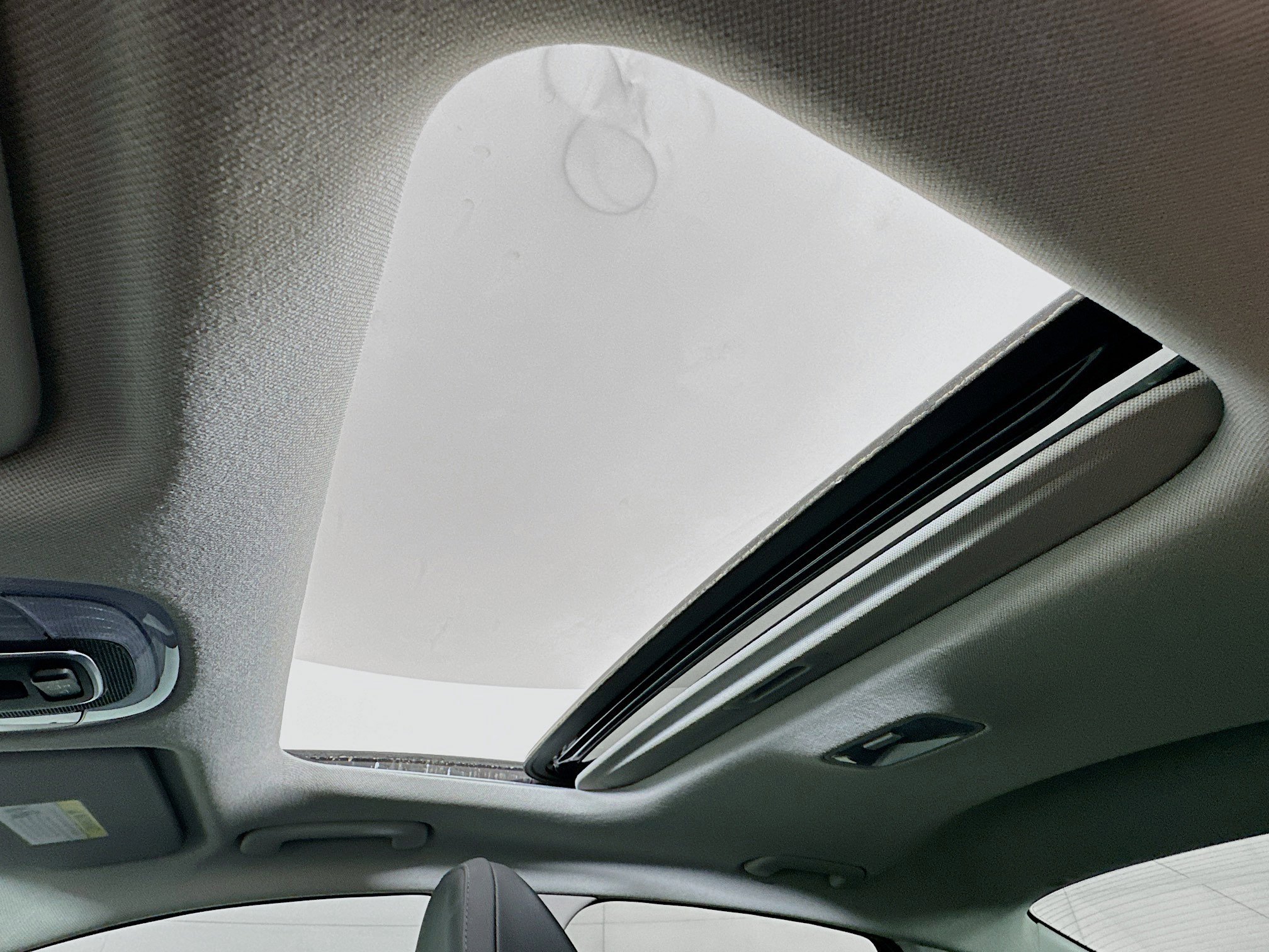 Used 2023 Hyundai Elantra Limited w/ Cargo Package image 26