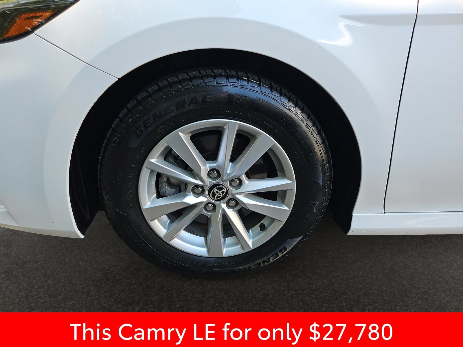 Used 2025 Toyota Camry LE FWD image 40