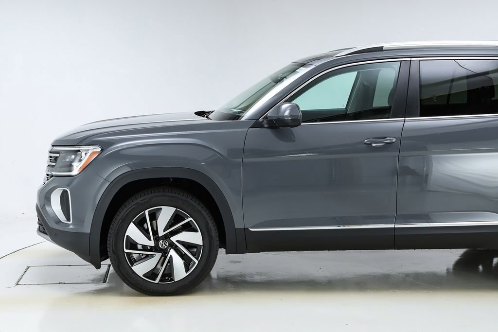 New 2026 Volkswagen Atlas SEL image 3