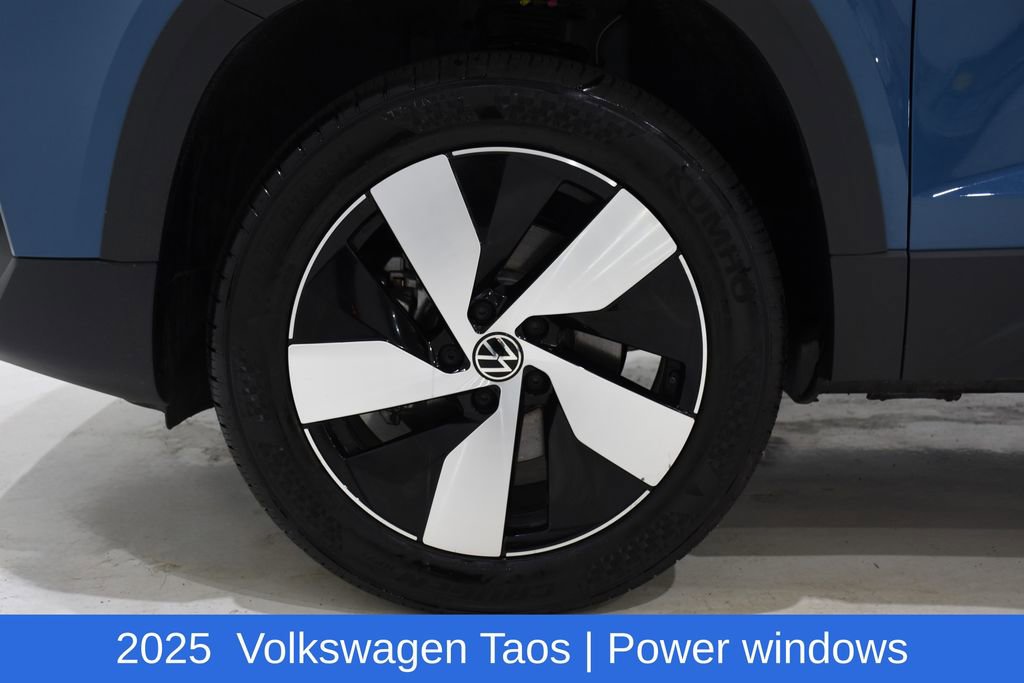 Used 2025 Volkswagen Taos S image 7