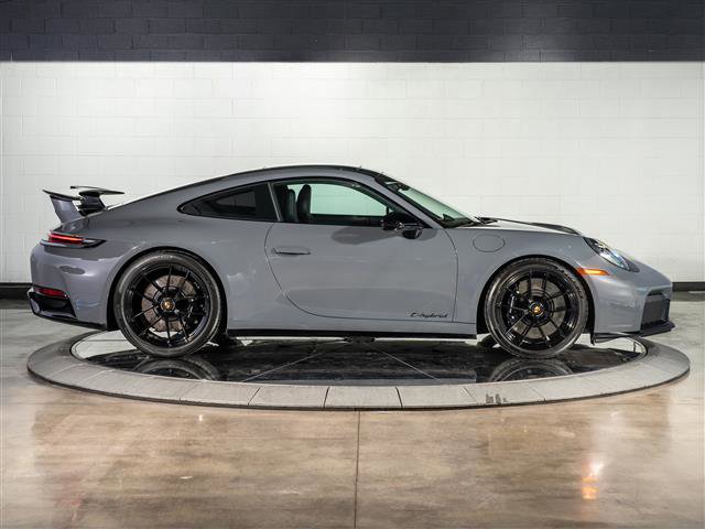 Certified 2026 Porsche 911 Carrera GTS image 8