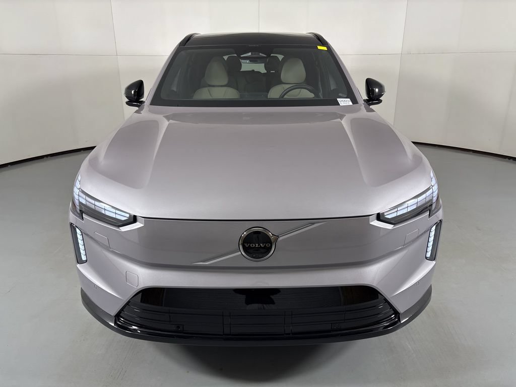 New 2026 Volvo EX90 Plus RWD image 3