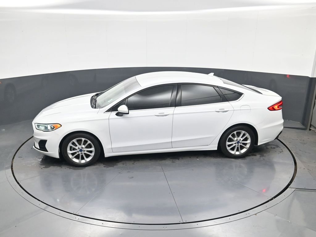 Used 2020 Ford Fusion SE image 27