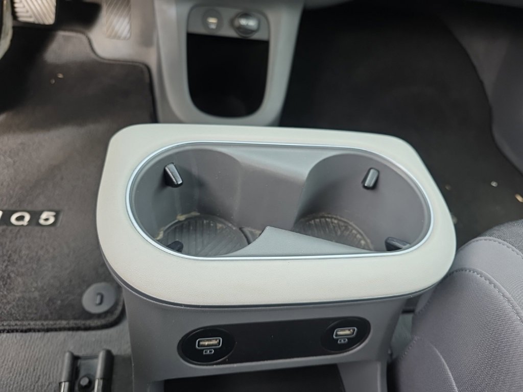 Used 2022 Hyundai Ioniq 5 SE image 25