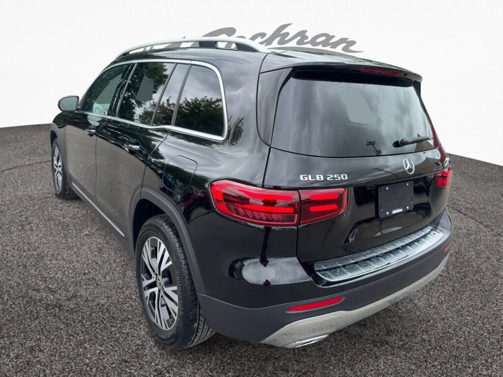 New 2026 Mercedes-Benz GLB 250 4MATIC image 5