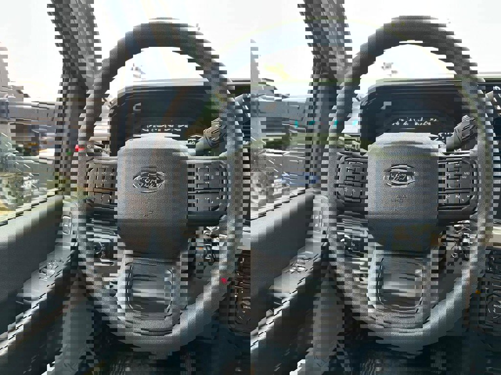 New 2024 Ford F550 4x4 SuperCab Super Duty image 18