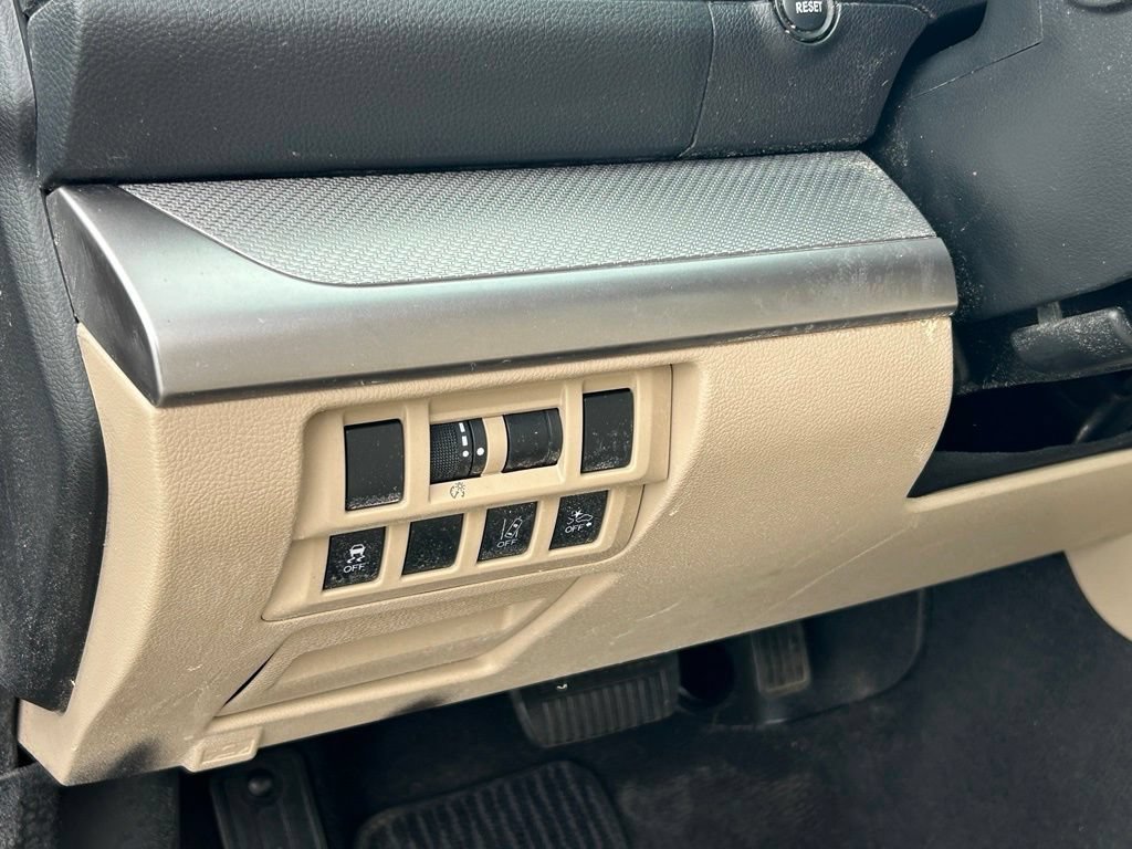 Used 2019 Subaru Outback 2.5i AWD/4WD image 19