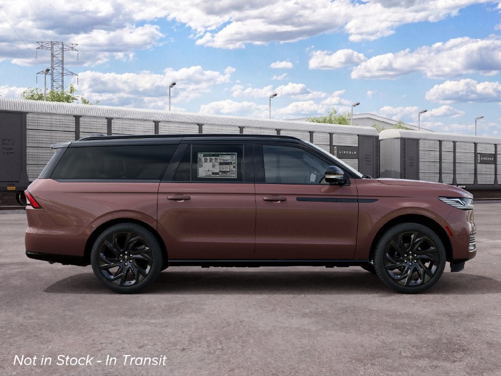New 2027 Lincoln Navigator L Black Label AWD/4WD image 5