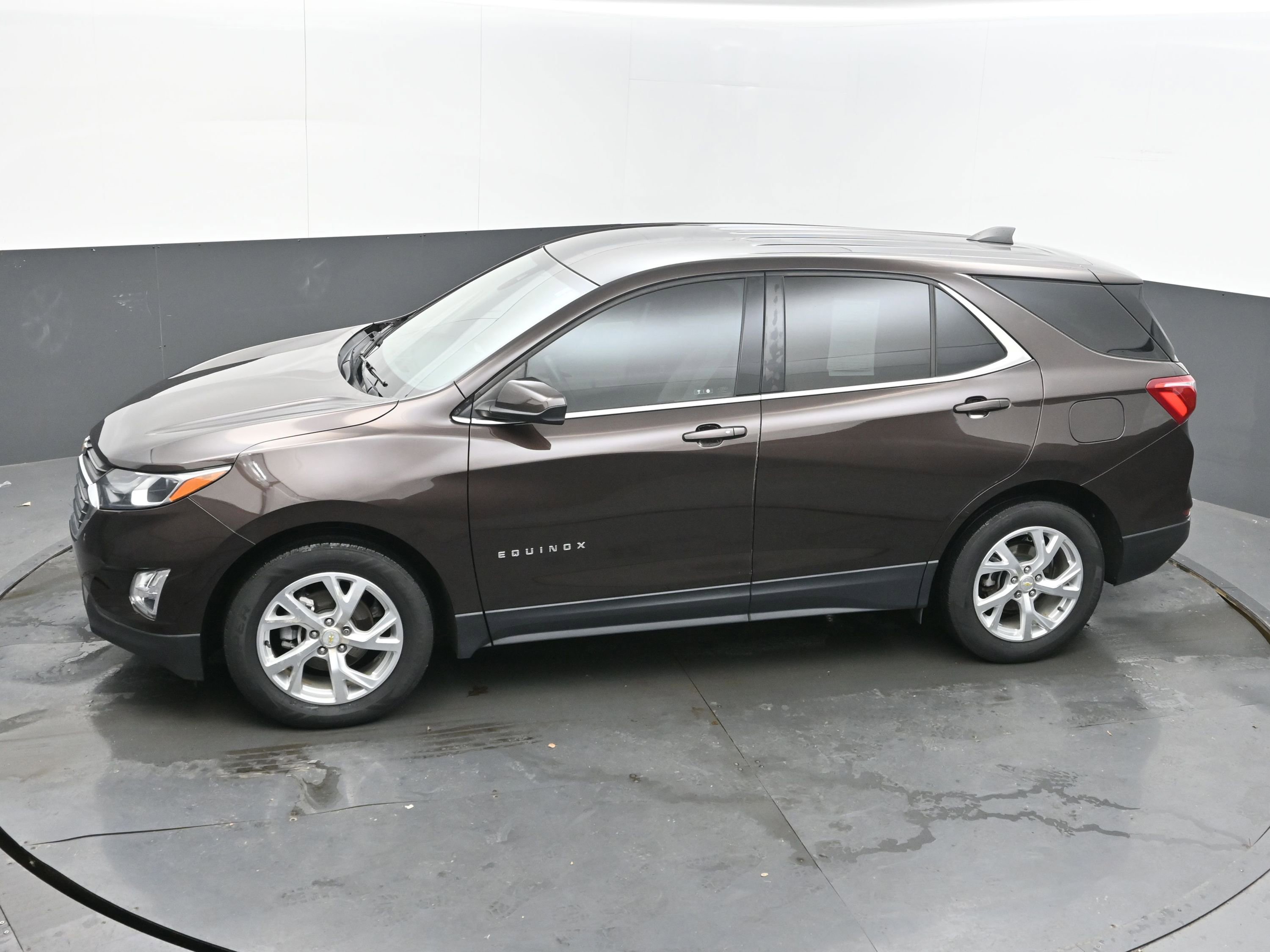 Used 2020 Chevrolet Equinox LT image 32