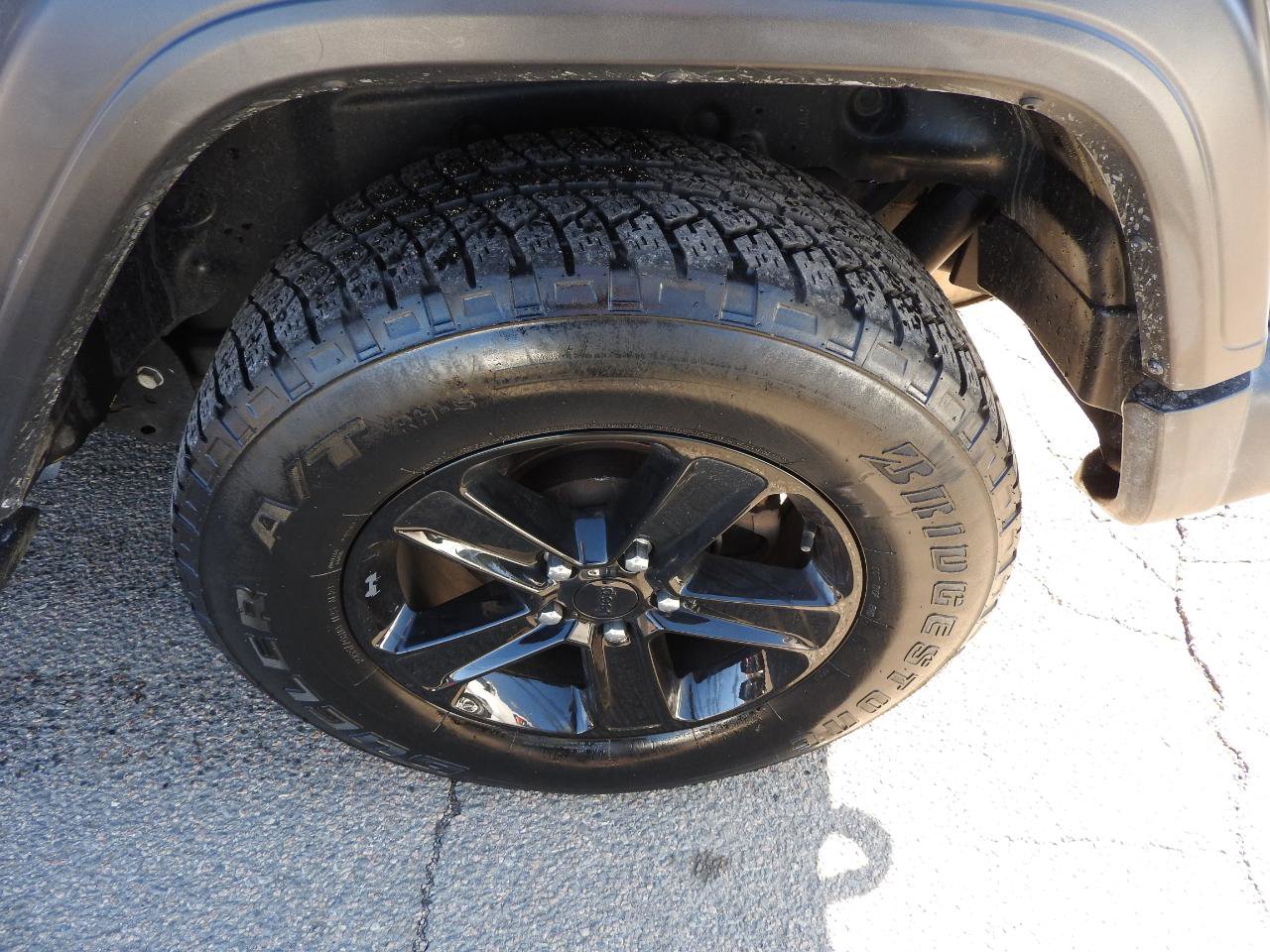 Used 2020 Jeep Wrangler Unlimited Sport image 15