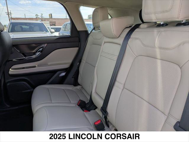 New 2025 Lincoln Corsair Reserve image 13