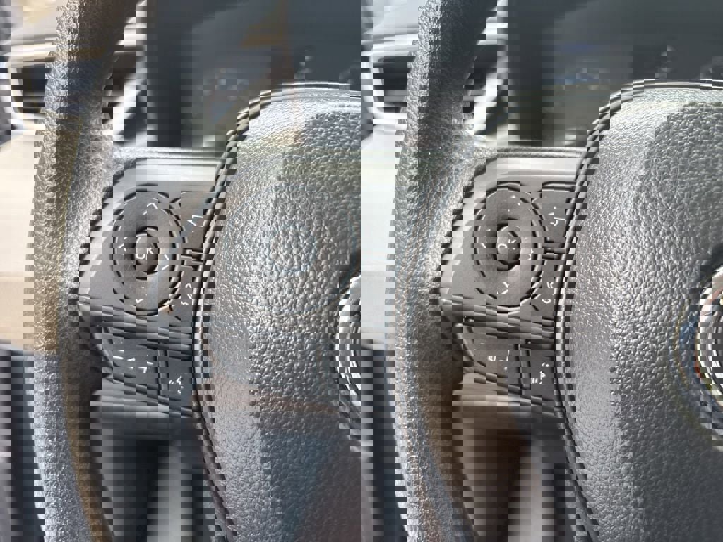 Used 2025 Toyota Corolla LE image 23