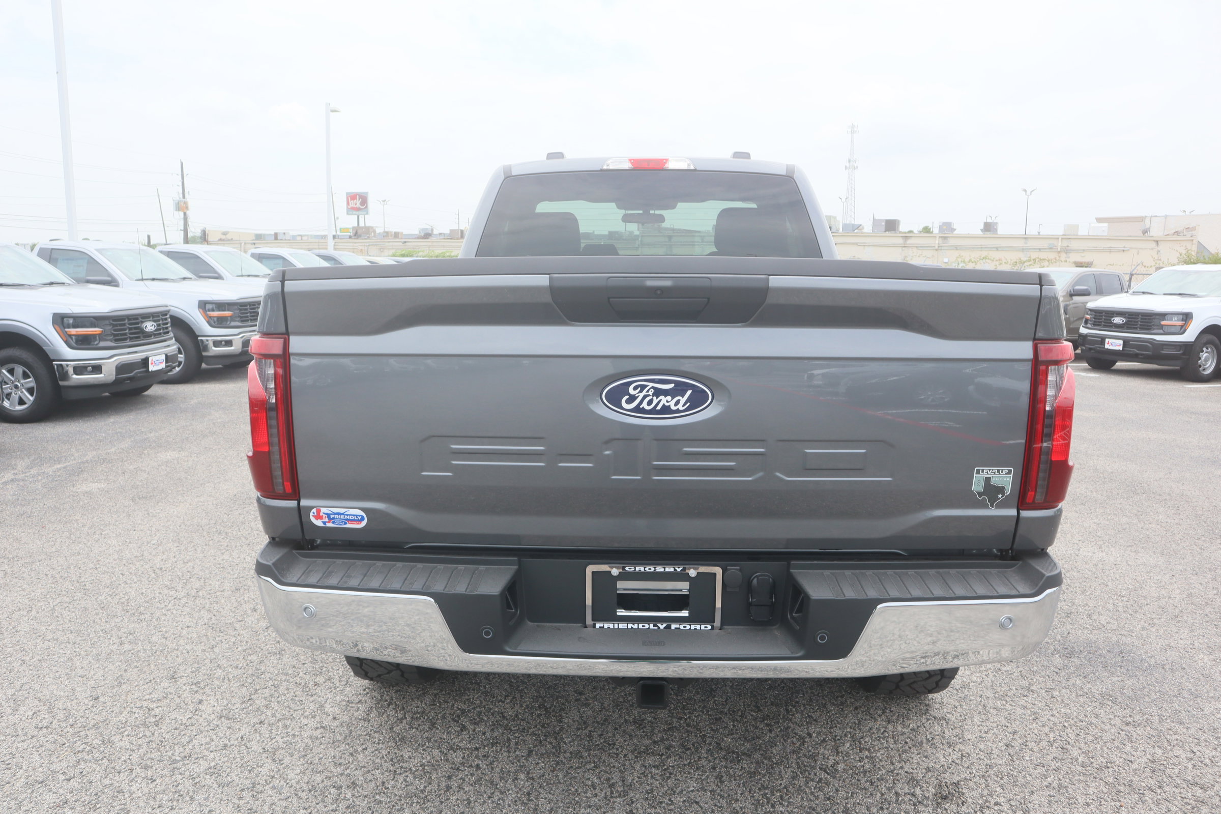 New 2025 Ford F150 XL w/ Equipment Group 103A High image 40