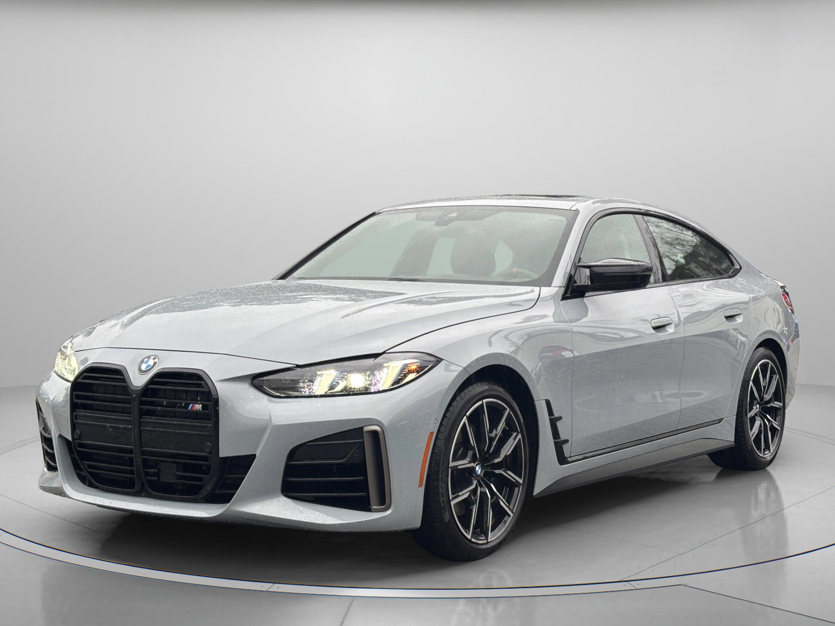 Used 2025 BMW M440i image 2