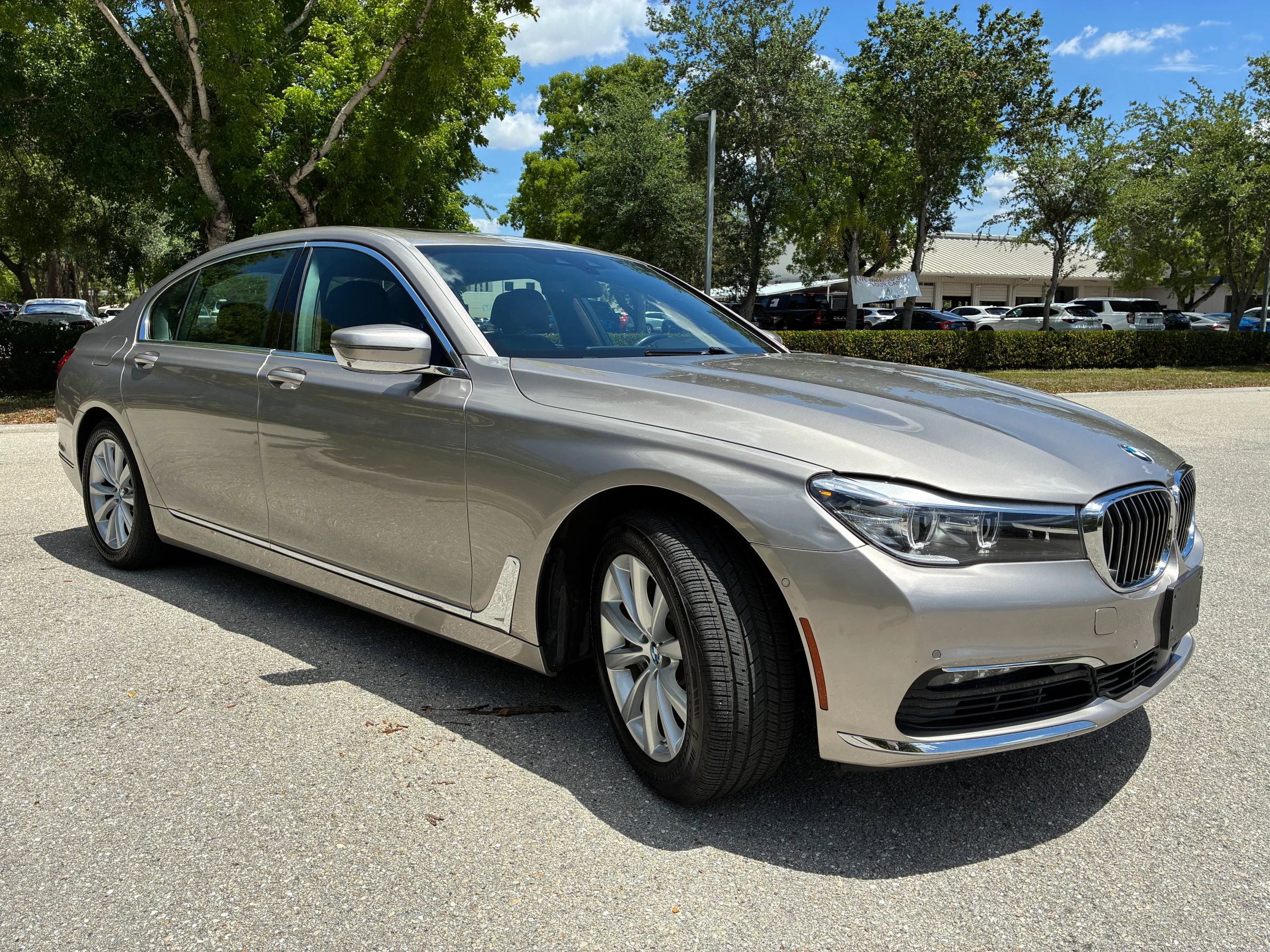 Used 2016 BMW 740i RWD image 6