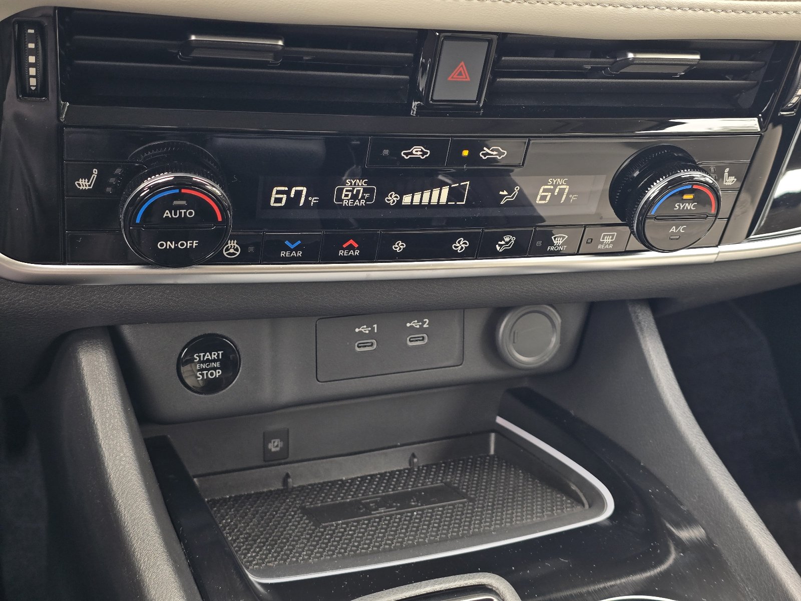 Certified 2025 Nissan Rogue SL w/ Tech Package FWD image 21