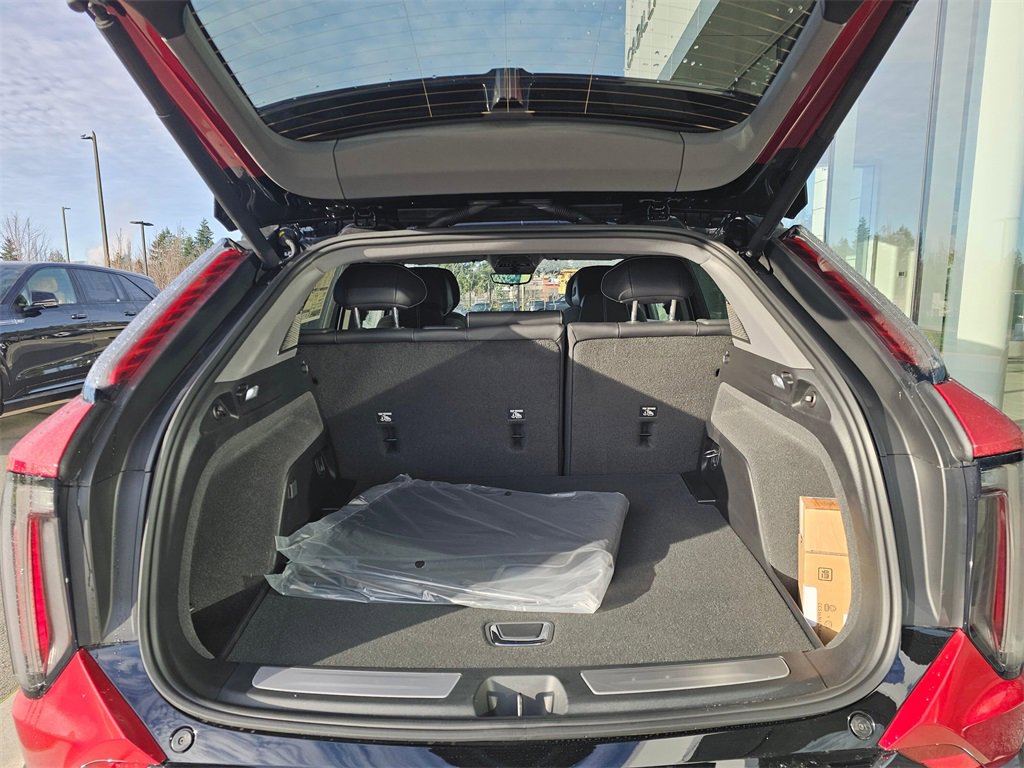 New 2026 Cadillac Optiq Sport 1 image 10