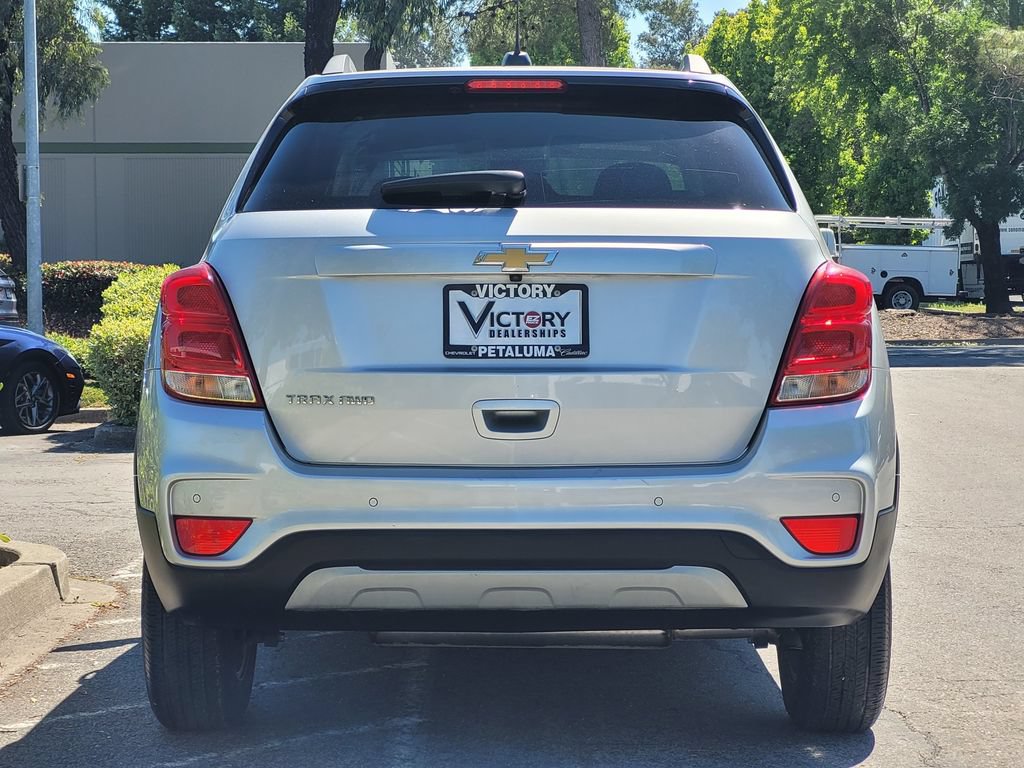 Used 2022 Chevrolet Trax LT w/ Driver Confidence Package AWD/4WD image 5
