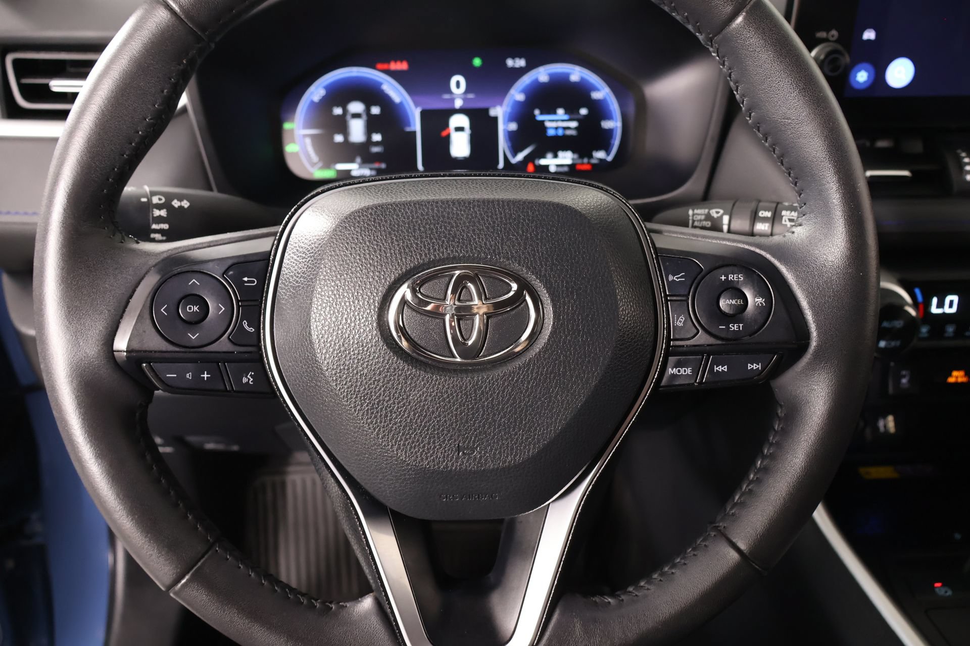 Used 2024 Toyota RAV4 XSE w/ Advanced Technology Package AWD/4WD image 3