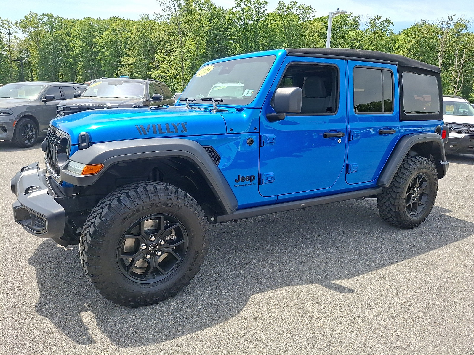 Used 2024 Jeep Wrangler Unlimited Sport AWD/4WD image 3