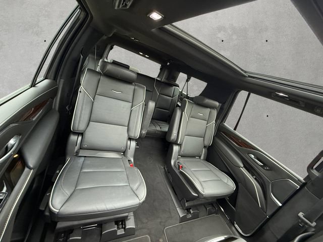 Used 2021 Cadillac Escalade ESV Premium Luxury AWD/4WD image 22