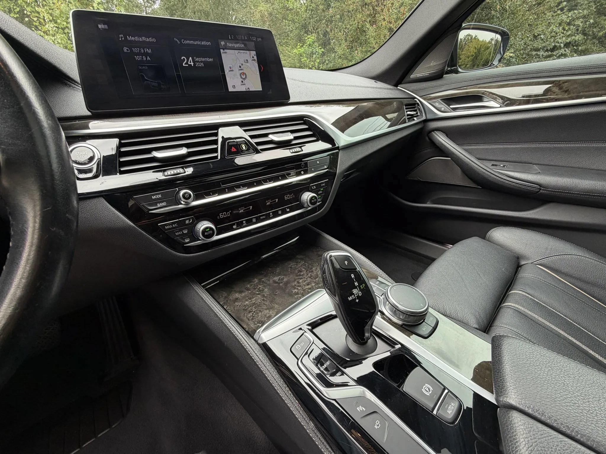 Used 2017 BMW 530i w/ Premium Package RWD image 16