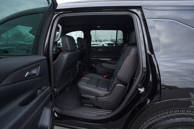 Used 2024 Chevrolet Traverse RS w/ LPO, Floor Liner Package image 15