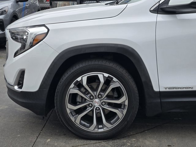 Used 2019 GMC Terrain SLT w/ Preferred Package FWD image 9