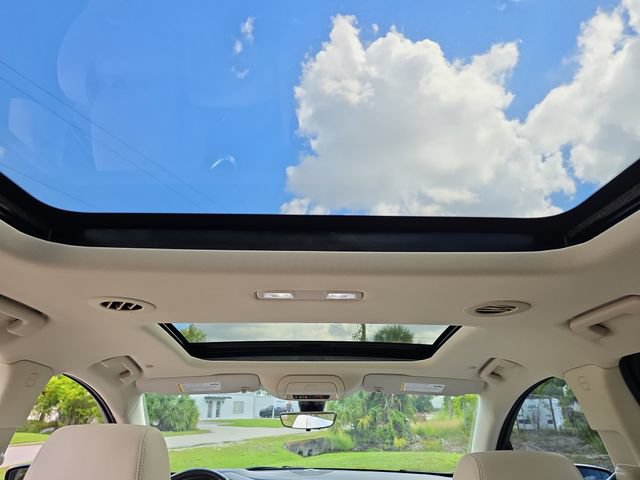 Certified 2022 Buick Enclave Premium w/ Experience Buick Package FWD image 13