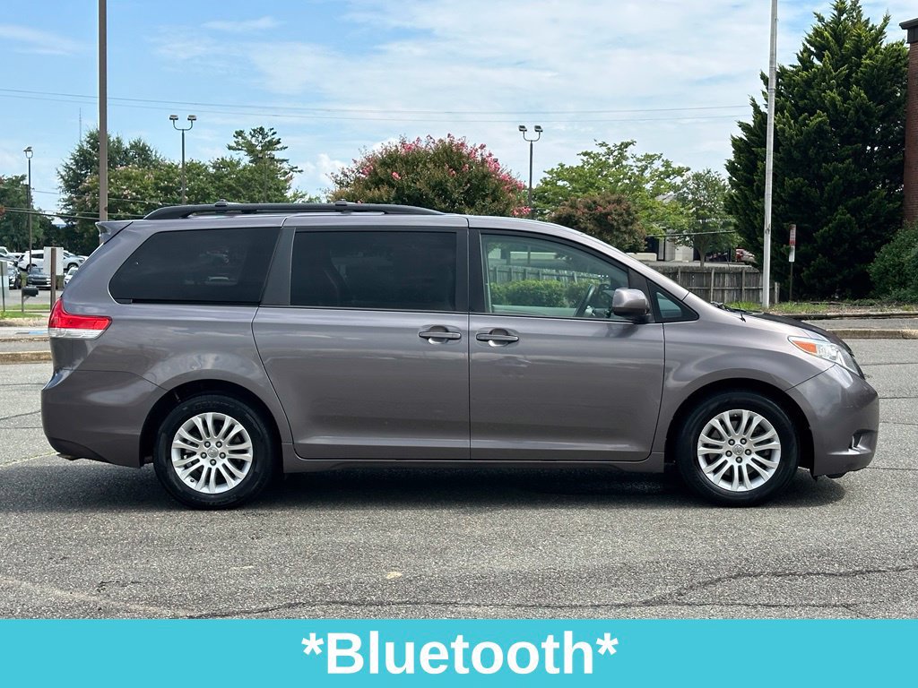Used 2014 Toyota Sienna XLE FWD image 11