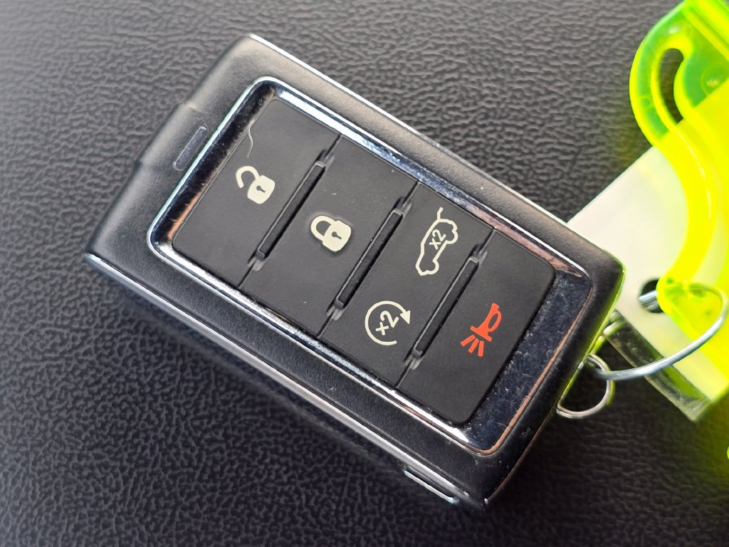 Used 2023 Jeep Grand Cherokee Altitude AWD/4WD image 33