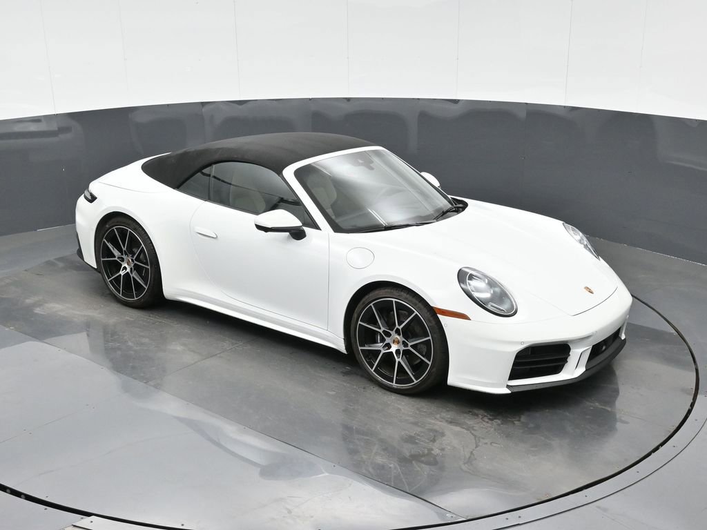 Certified 2025 Porsche 911 Carrera image 39