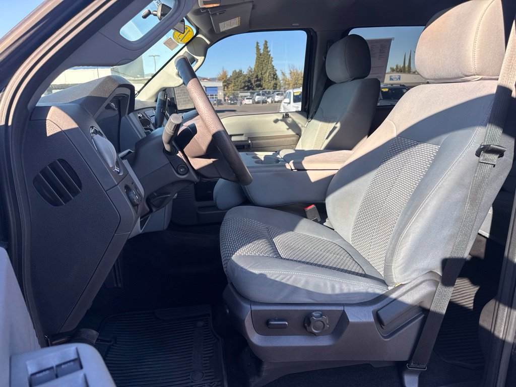 Used 2015 Ford F250 XLT w/ XLT Interior Package AWD/4WD image 10