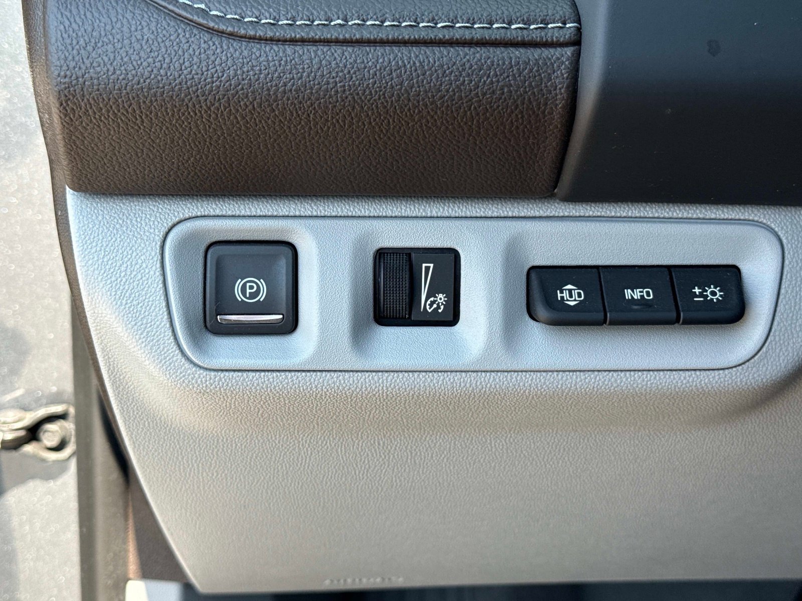 Used 2021 GMC Acadia SLT w/ Technology Package image 33