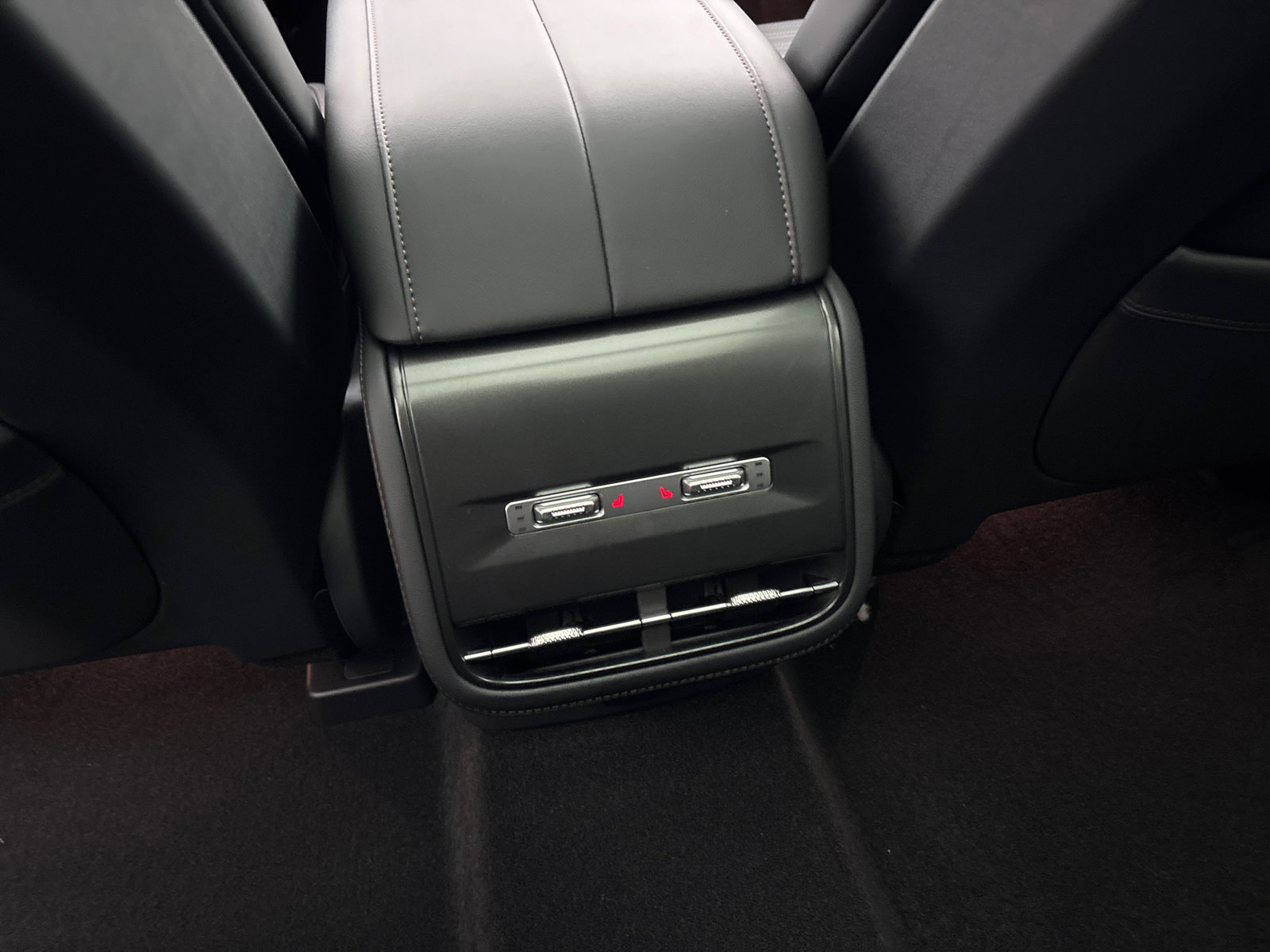 New 2026 Lincoln Nautilus Reserve w/ Jet Appearance Package image 34