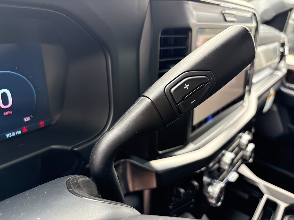 New 2026 Ford F250 Lariat w/ Chrome Package image 25