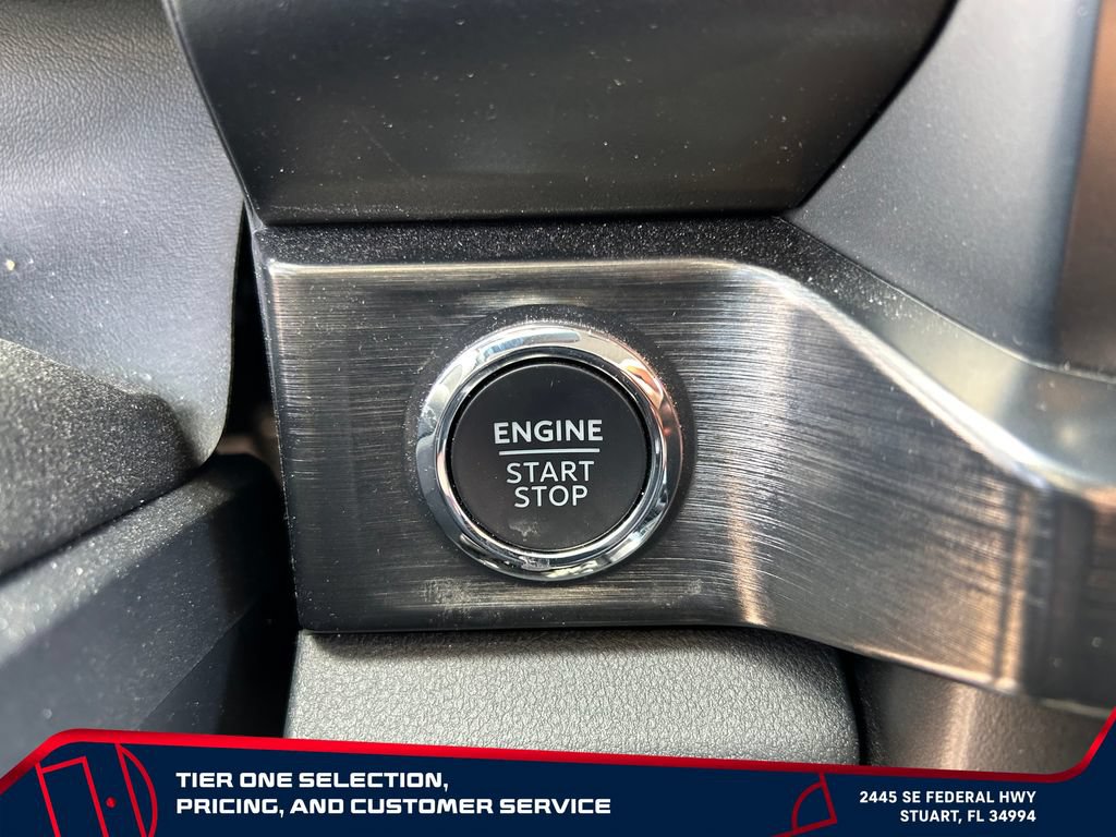Used 2024 Ford F250 4x4 Crew Cab Super Duty image 18