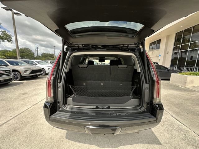 Used 2019 Cadillac Escalade Luxury AWD/4WD image 33