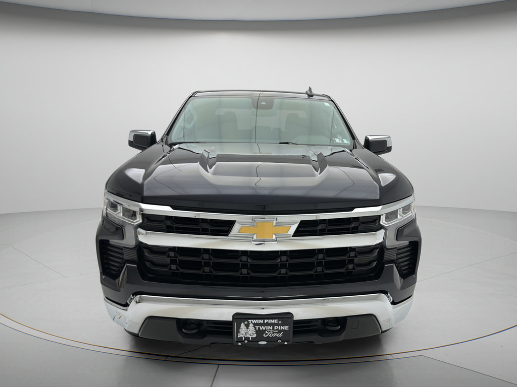 Used 2024 Chevrolet Silverado 1500 LT AWD/4WD image 3