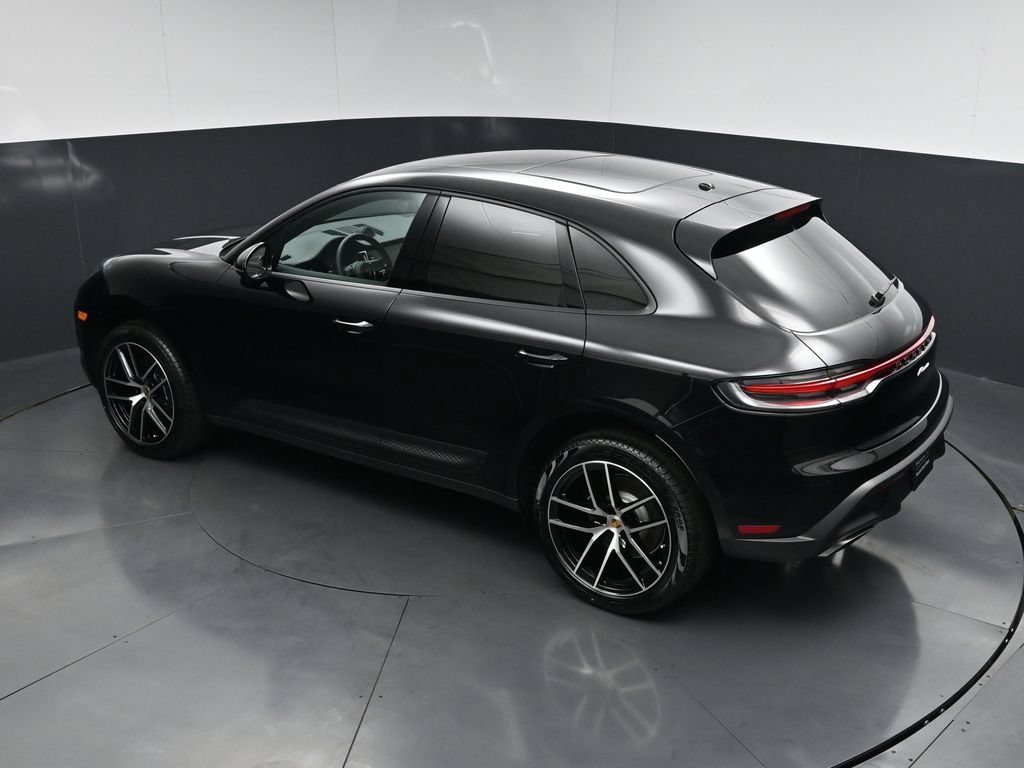 New 2026 Porsche Macan AWD/4WD image 20