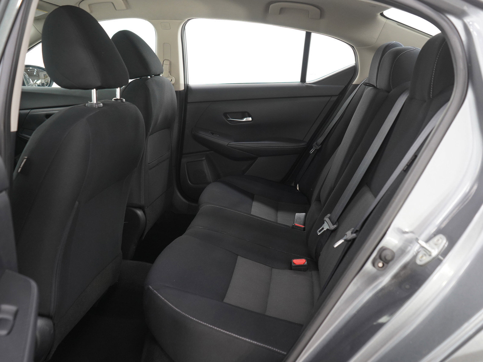 Used 2020 Nissan Sentra SV w/ Trunk Package image 12