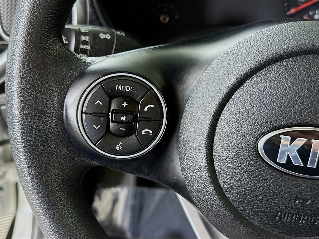 Used 2021 Kia Soul LX FWD image 20
