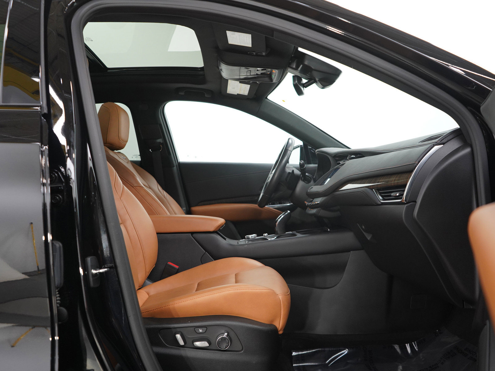 Used 2023 Cadillac XT4 Sport w/ Sun And Sound Package image 11